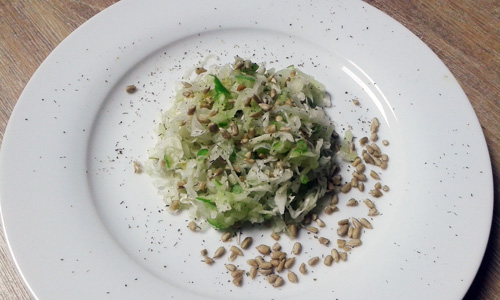 Insalata di daikon mela verde e cavolo cappuccio Insalata-di-daikon
