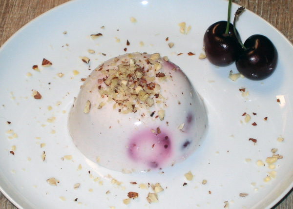 budino-ciliegie-latte-mandorle.